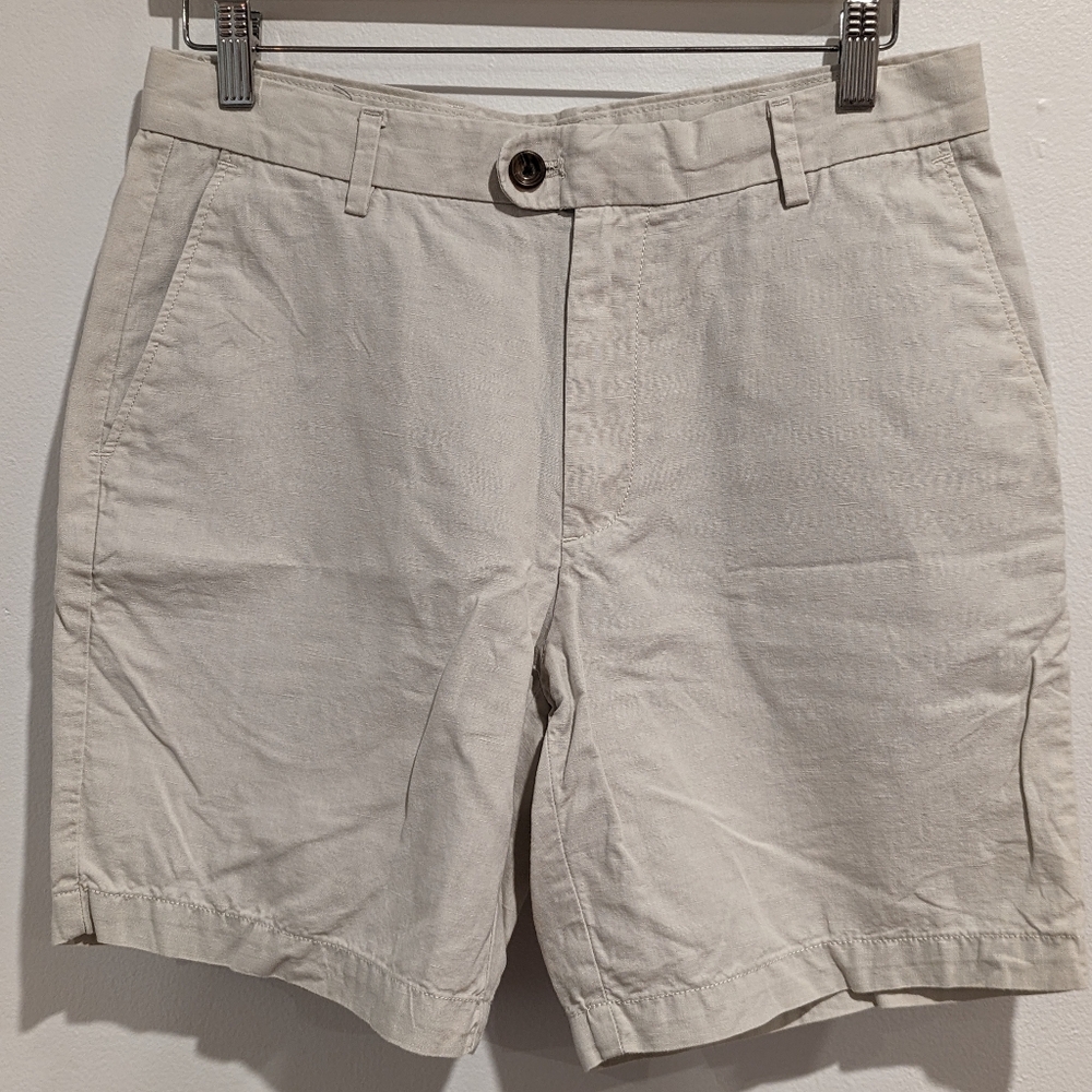 Charles Tyrwhitt Men's Cream Cotton and Linen Chino shorts Size 32
